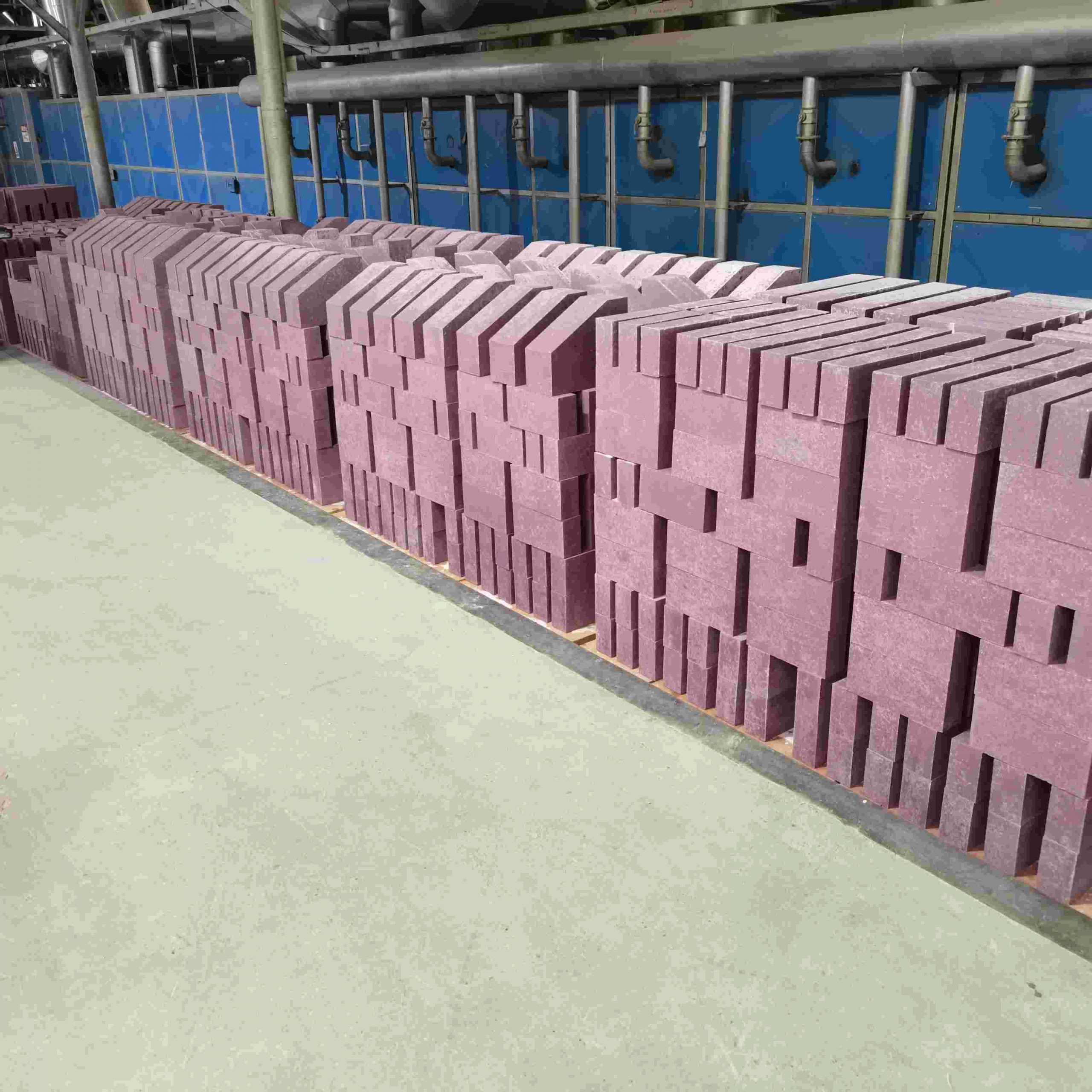 The difference between Corundum brick and chrome corundum brick